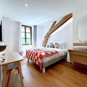 rhodania-boutique.genevahotels4all.com/