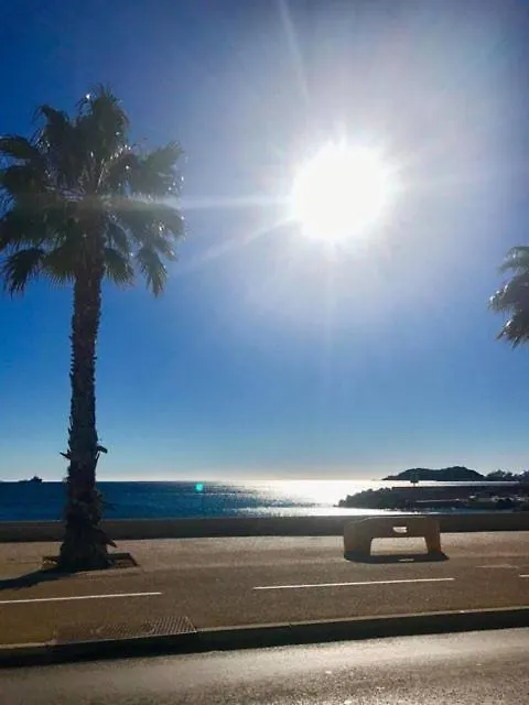 La Ciotat : Superbe Appartement Proche Du Port 0*, La Ciotat